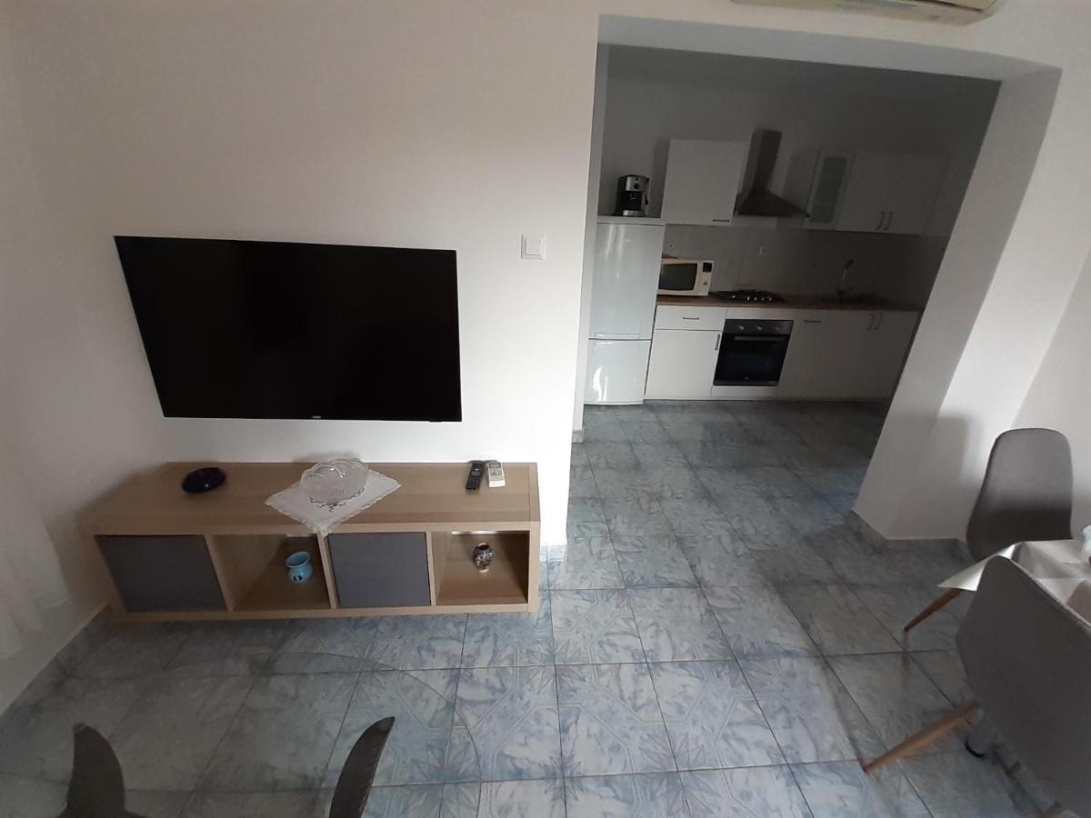 Apartments Stella 法扎纳 外观 照片